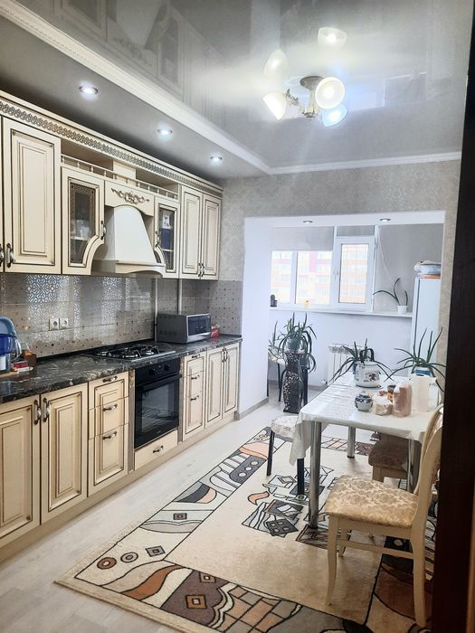 Продам 2хкомн.квартиру на Батыс2