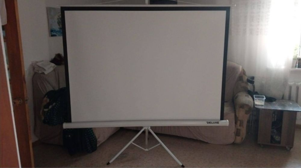 проекционный экран