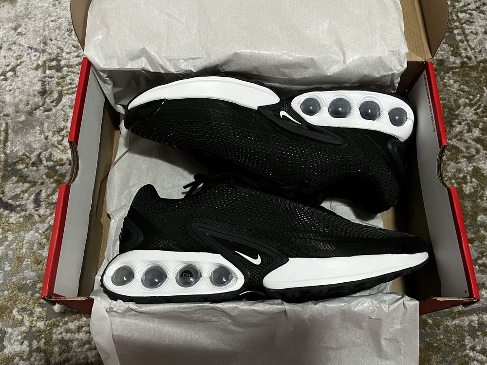 Чисто нови мъжки маратонки AirMax Dn 43 номер