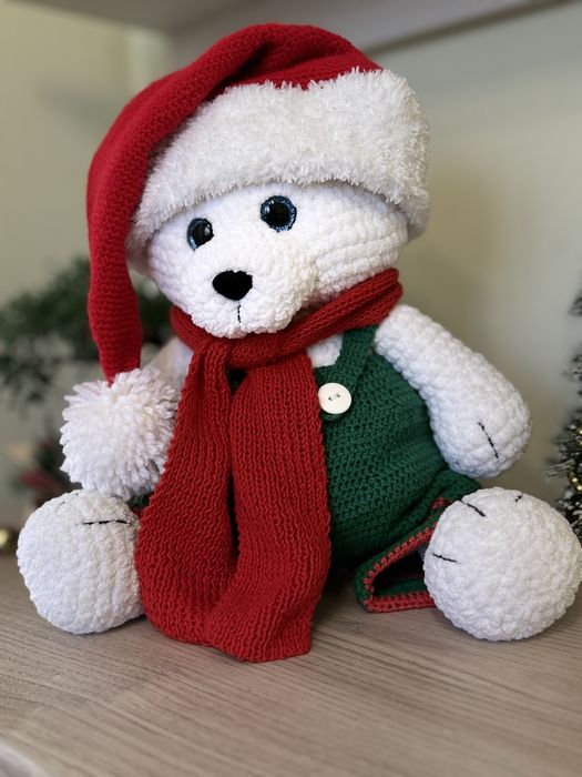 Вызаный мишка ручной работы