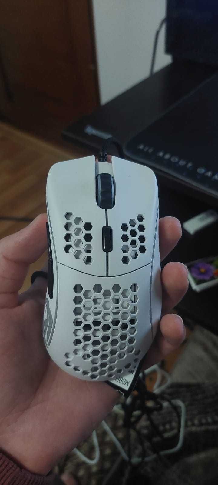 Mouse gaming Glorious Model D, Ultrausor 68g