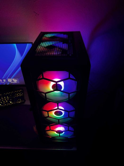 Гейминг/работен компютър – RTX 5060, Ryzen 5 5600X !
