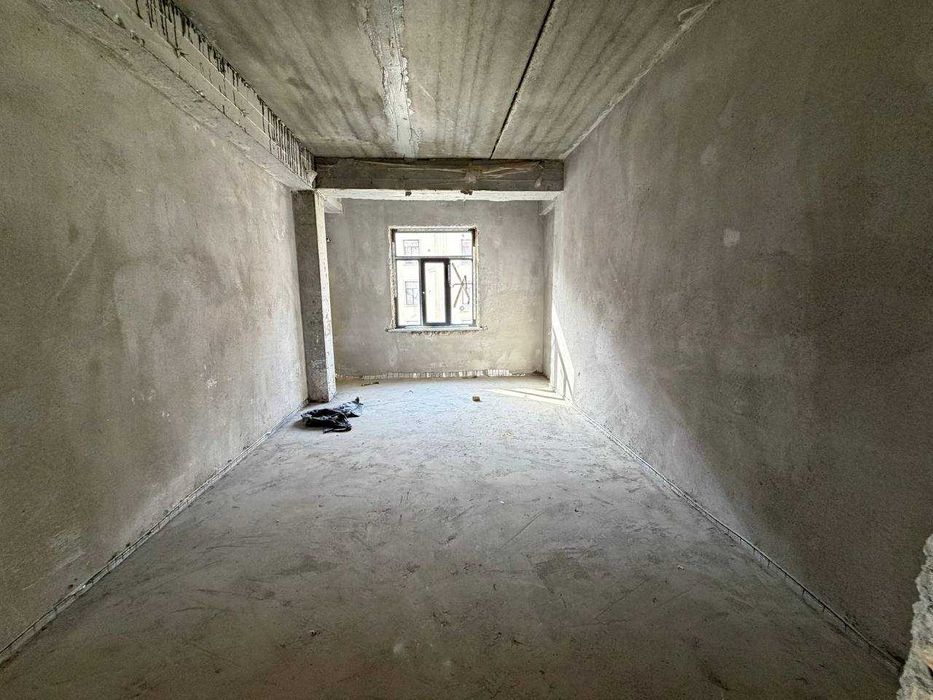 Продаётся 3х комн квартира на 4 этаже Ор-р  Файзобод мечеть