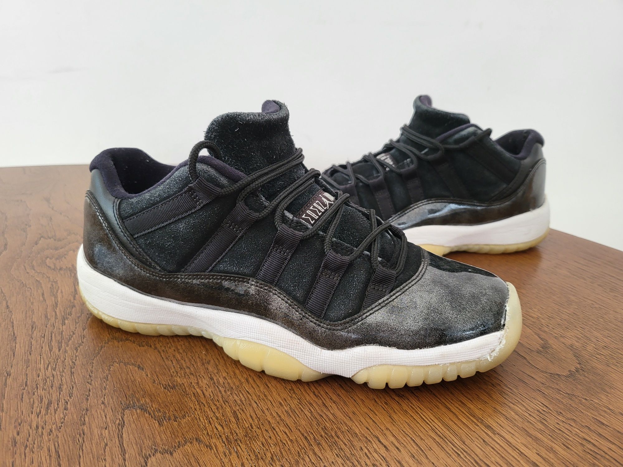 Nike Air Jordan 11 Retro Low Metallic Black Marimea 40