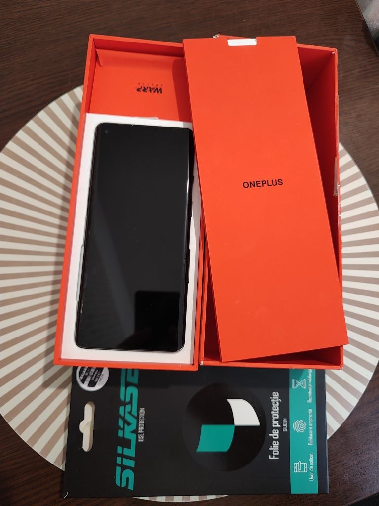 OnePlus 8 5G 8 GB RAM 128 GB În Garanție