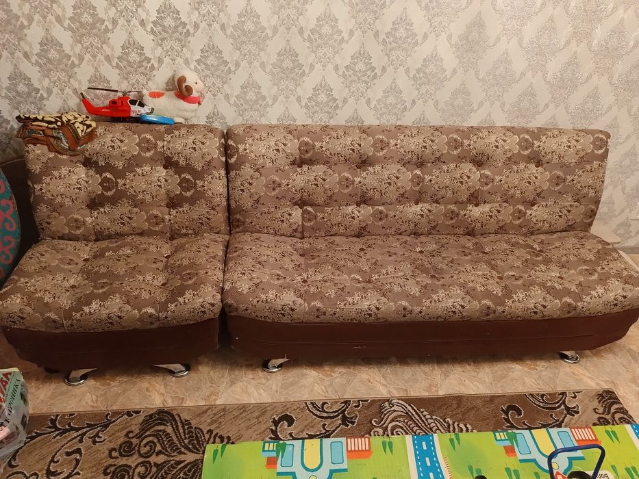 15000тенге Продам диван