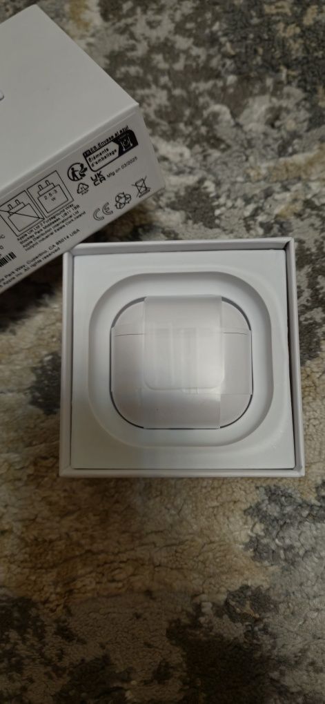 AirPods 4 Active Noise Cancellation
