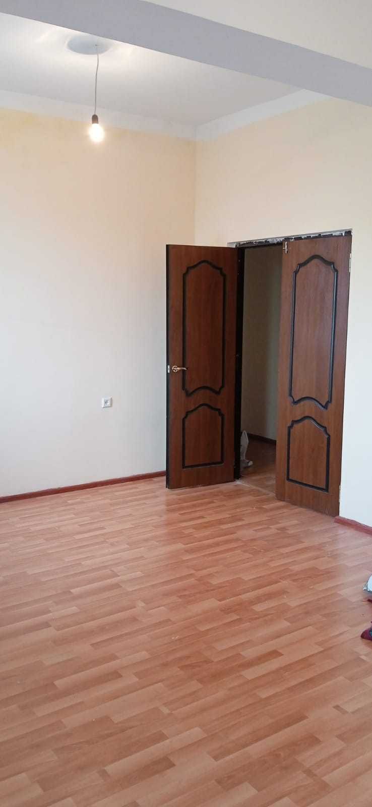 Продам двухкомнатную квартиру на улице Регистон, 4