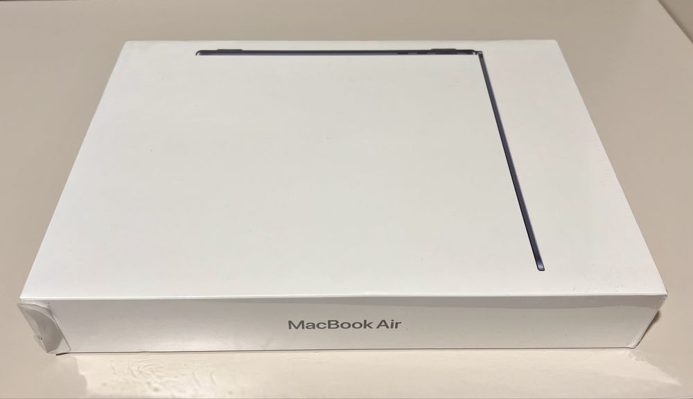 Apple MacBook Air 13.6”, M2