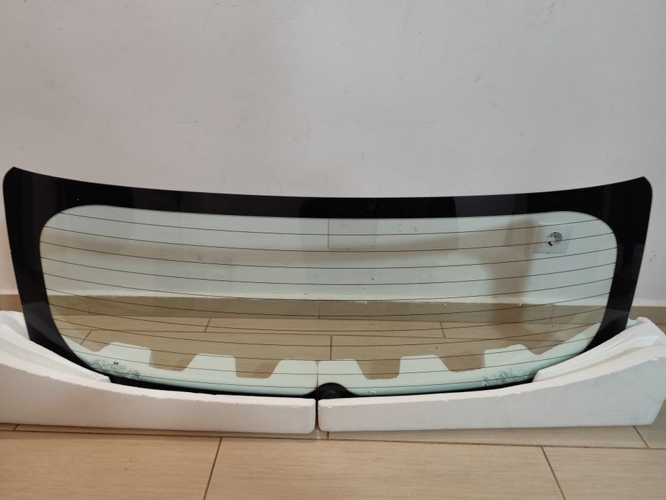 Vând Luneta Hyundai i20