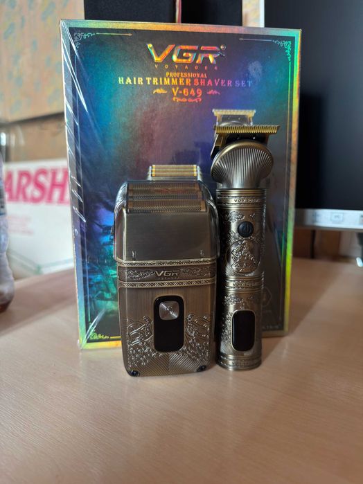 Продаётся Электробритва VGR V-649