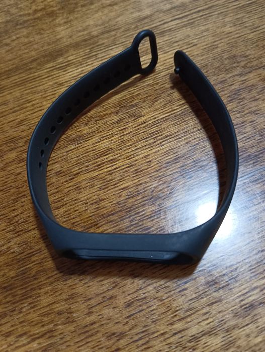 Продам ремешок для Xiaomi band 4