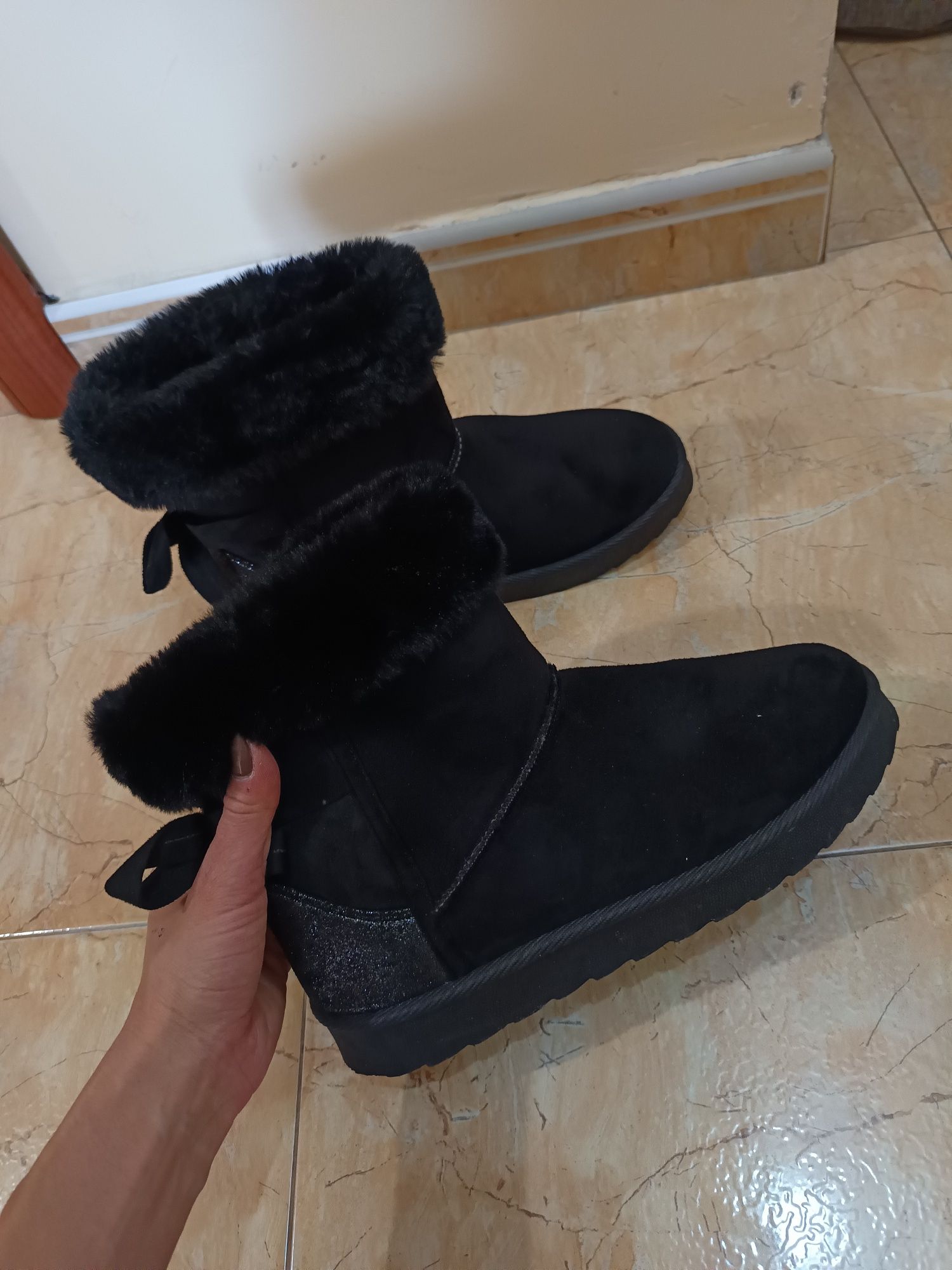 Дамски топли боти