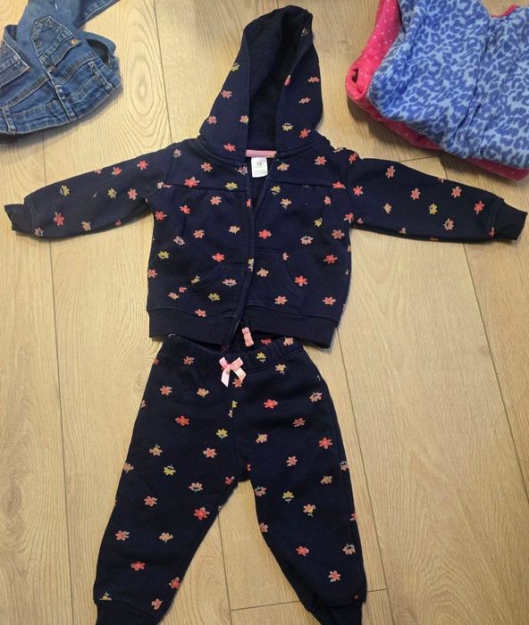 Костюмы фирменные тёплые на 9-12, 12-18 мес