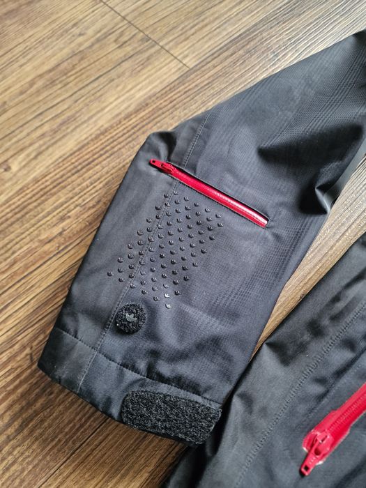Страхотно мъжко яке ADIDAS GORETEX размер XL / 2XL,  лимитиран модел,