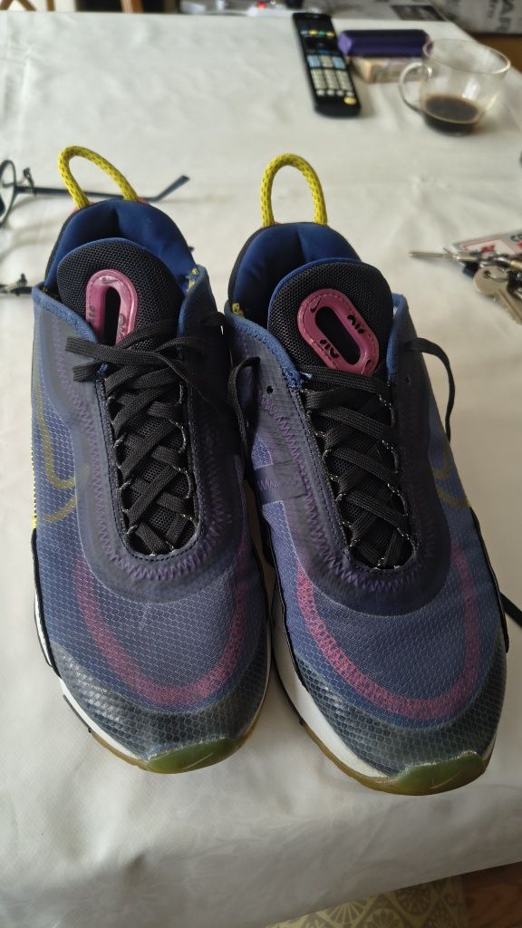 Сникърс Nike Air Max 2090 тъмносин. Номер 39