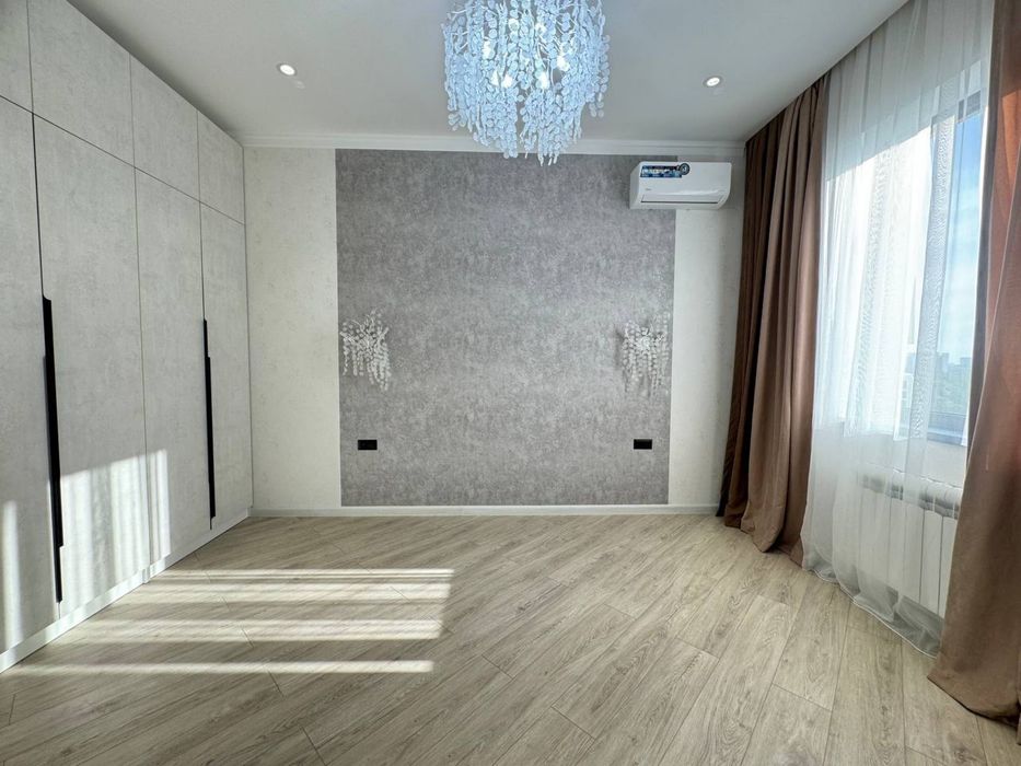 3/10/11 ц 5, Muhtasham, Финансовый институт