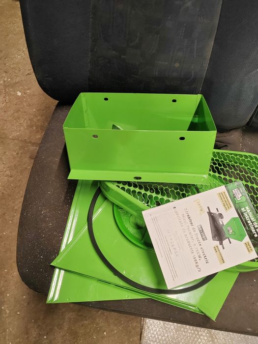 Zdrobitor de fructe electric