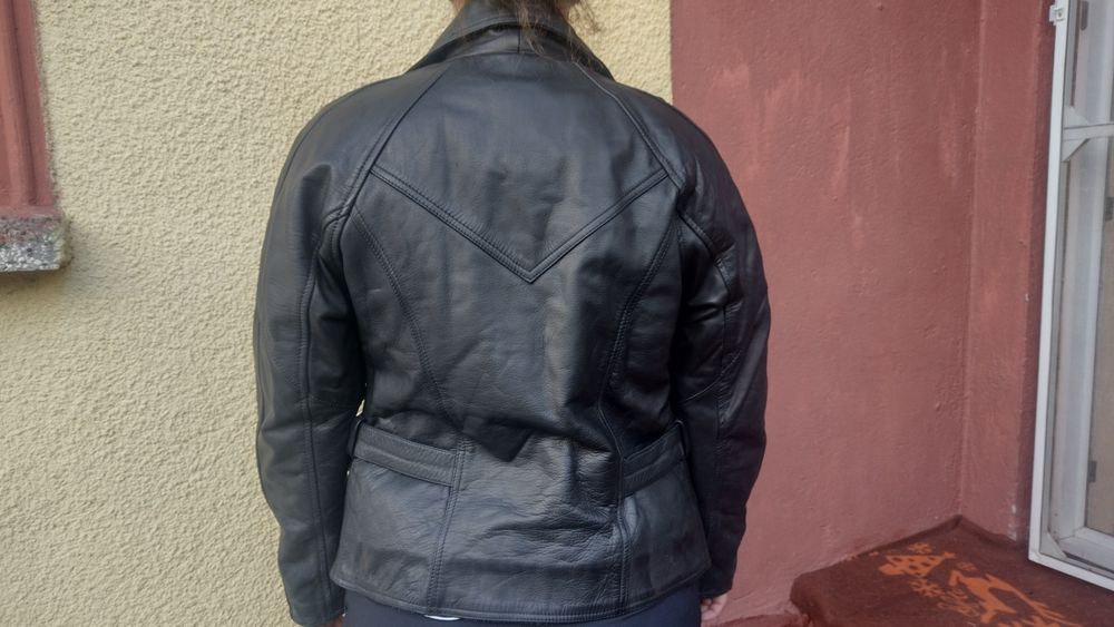 Дамско Мото яке марка Orina