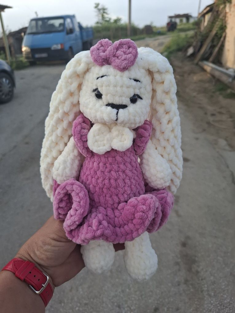 Плетени играчки за всеки повод