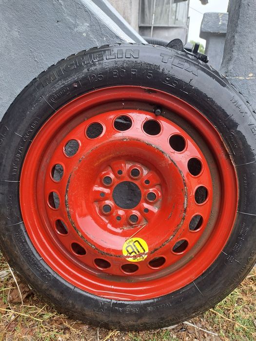 Vând roata de rezerva Michelin slim r 15
