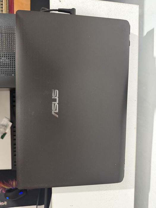 Asus 15.6/i5/4/500/Gt630
