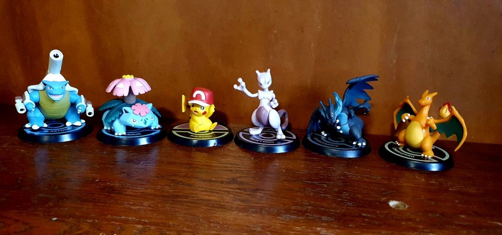 Figurine Pokemon: MegaVenusaur, Mew2, MegaCharizard, Pikachu, MegaBlas