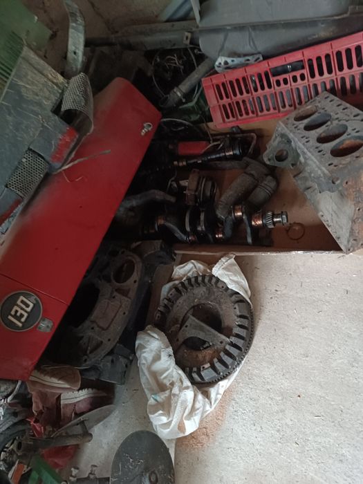 Vând tractor Massey Ferguson