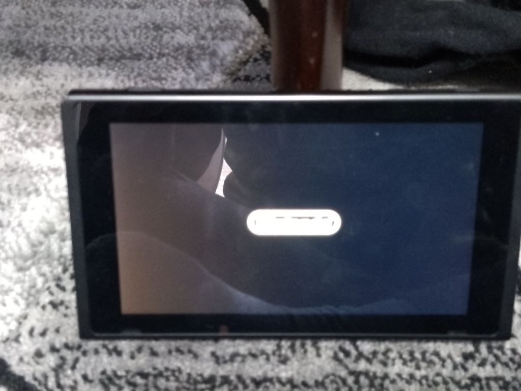 Vând Nintendo switch (nu se livrează produsul prin curier) doar la tel