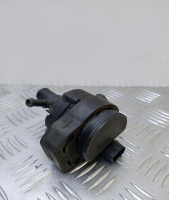 Pompa recirculare apa A2118350028 Mercedes-Benz E-Class W211