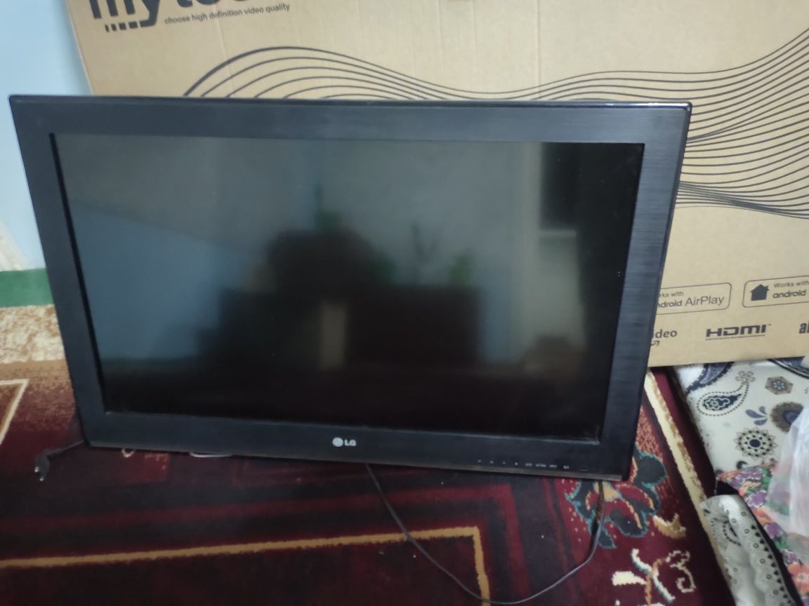 Продаю телевизор lg 32