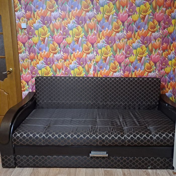 Продам диван большой