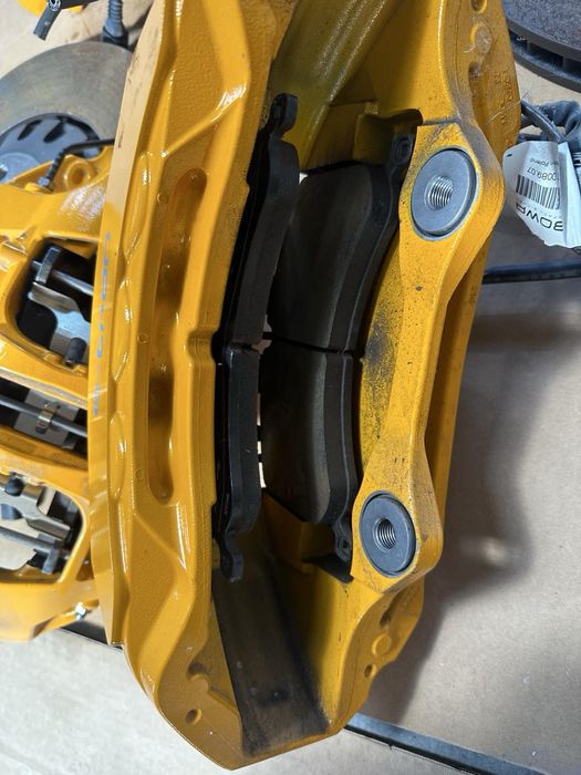 Audi E-tron 2022 Апарати и дискове