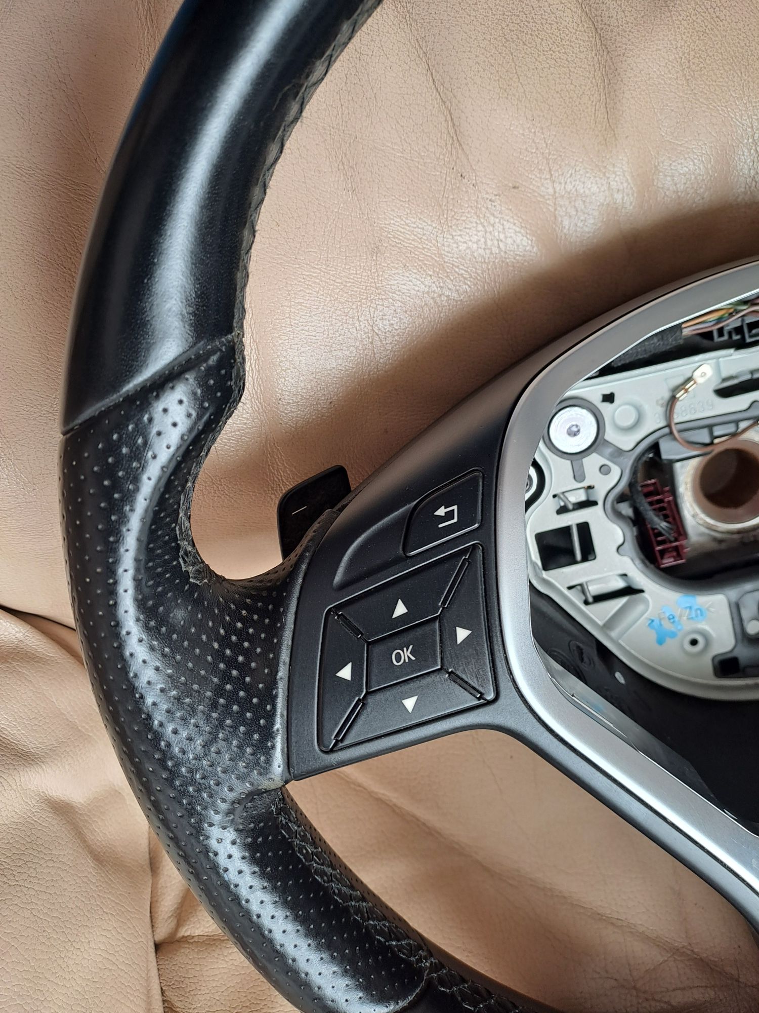 Волан за Мерцедес W218, W212 W246 и др