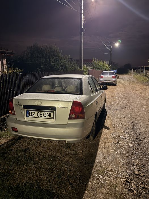 Hyndai accent 2005