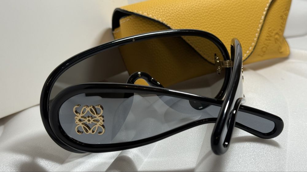 Слънчеви очила LOEWE