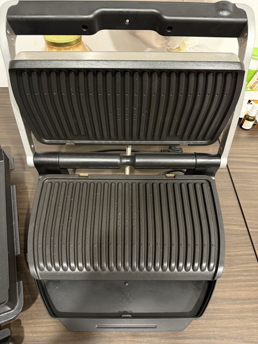Продам электрогрильницу Tefal