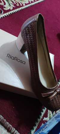 Продаю туфли Rio Rosa Econica