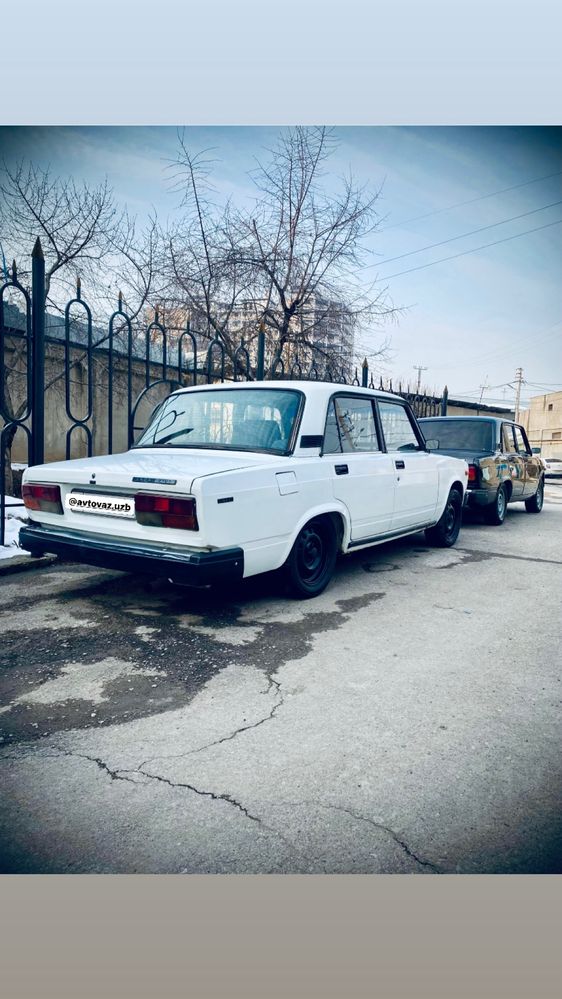 Vaz 2107 sotiladi 1300 срочно