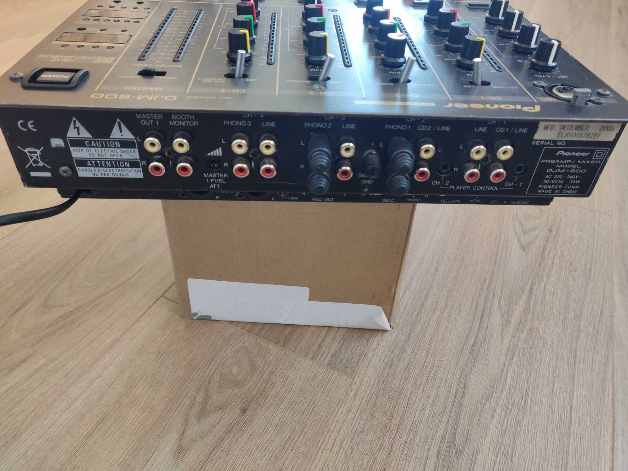 DJ Mixer Pioneer DJM 600
