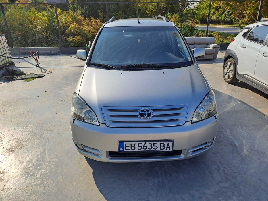 Toyota Avensis Verso
