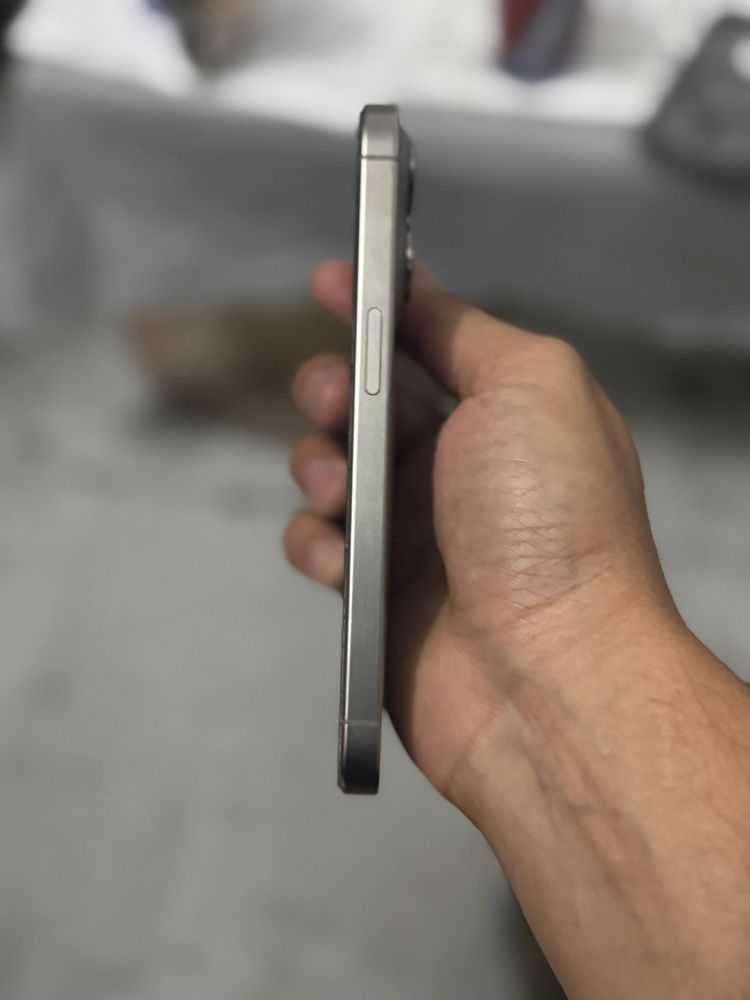 Iphone 15 pro 128gn