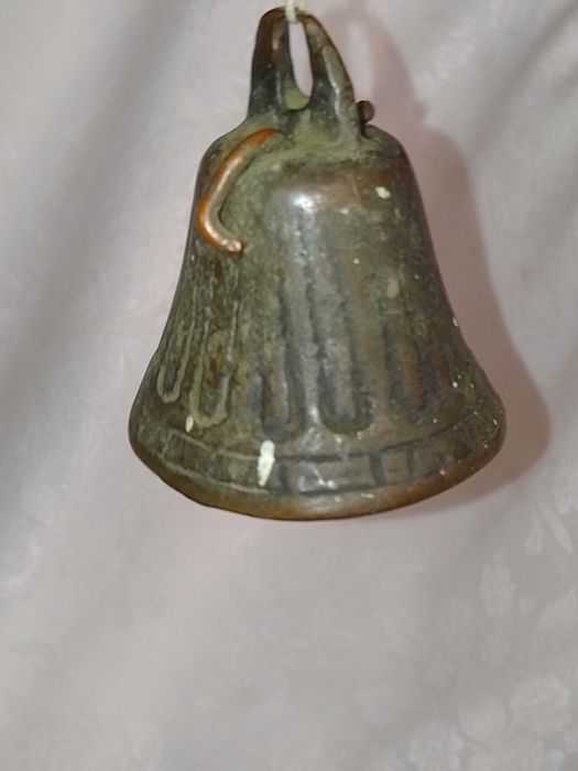 Стари Бронзови Звънчета, Камбанки
