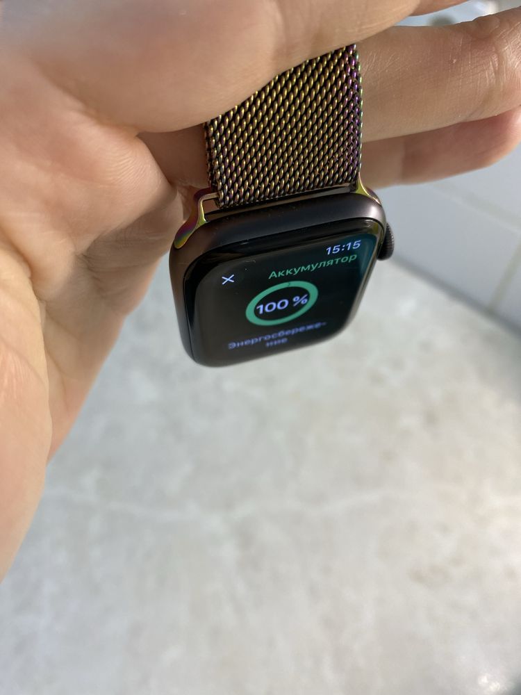 Продам Apple watch 5