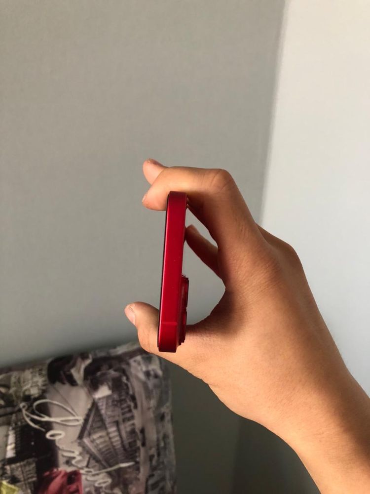 IPhone 14 в идеальном состоянии