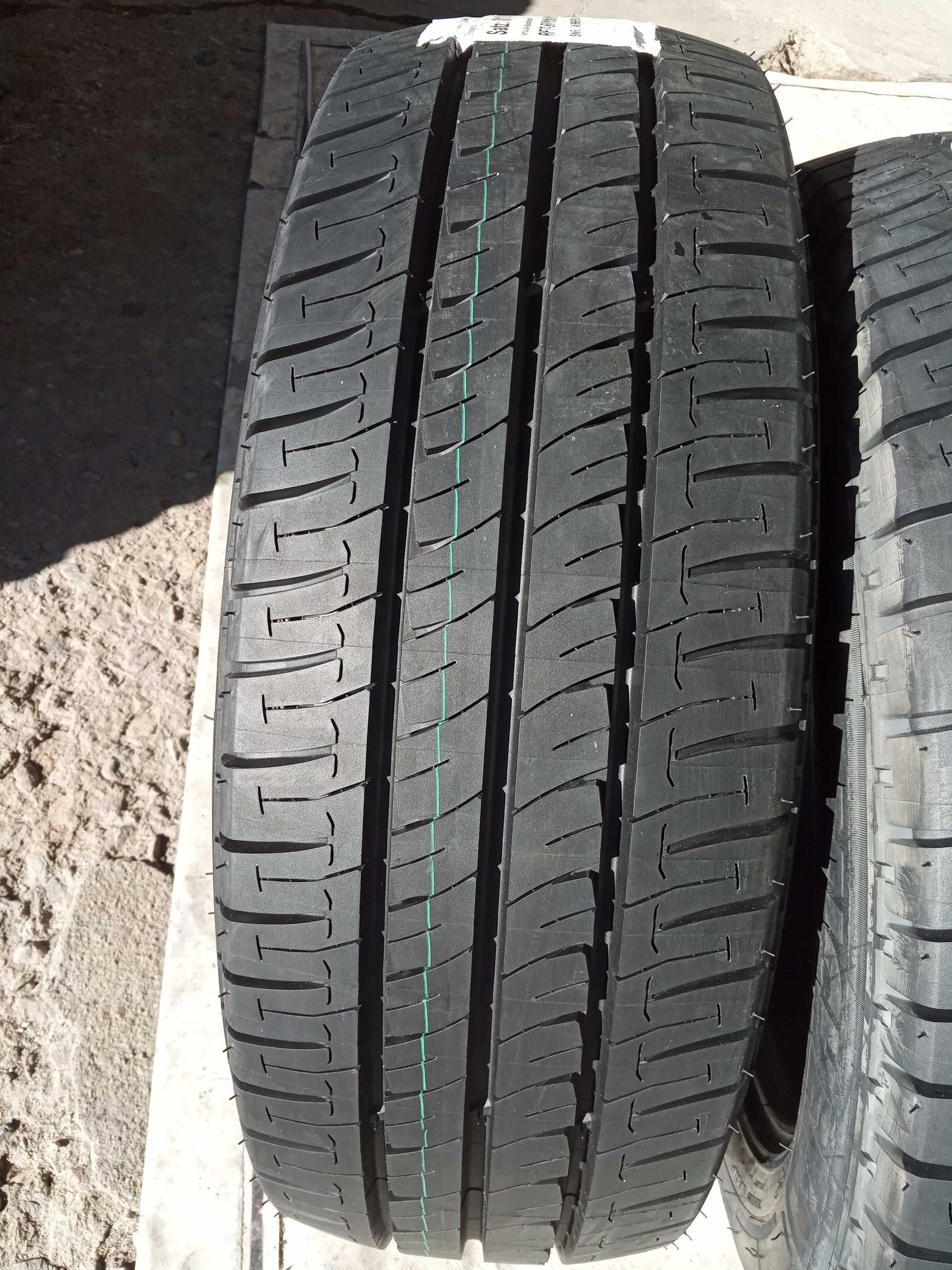 Нови бусови летни гуми 235/60R17C Michelin X-Green Agilis+ 117/115S
