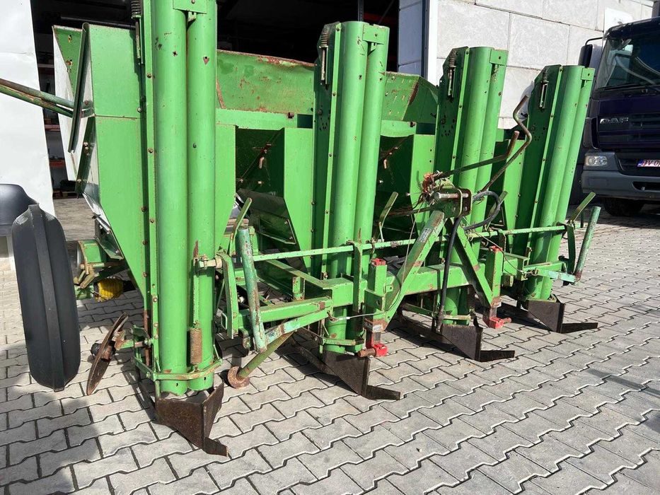 Plantator cartofi Hassia - 4 randuri , basculabil