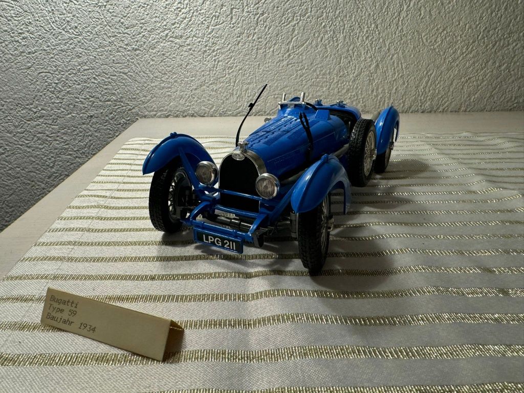 Macheta Bugatti 1:18