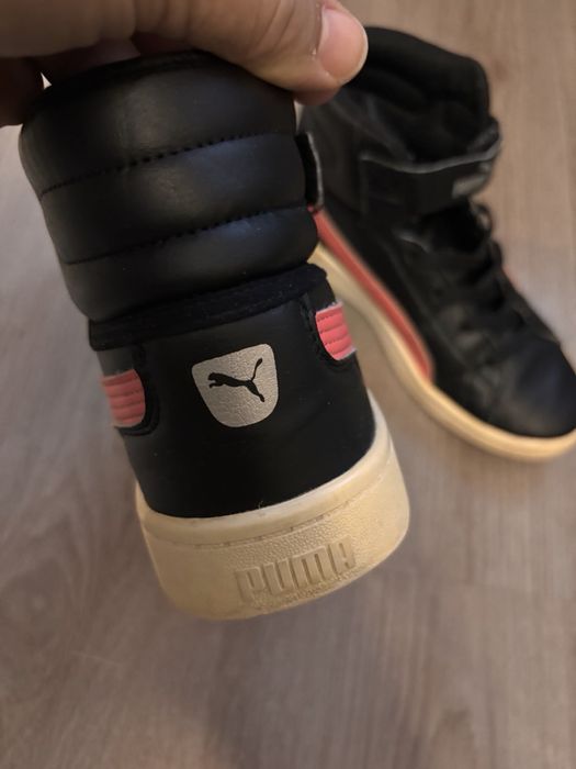 Детски високи кецове Puma, размер 34,5 по етикет.