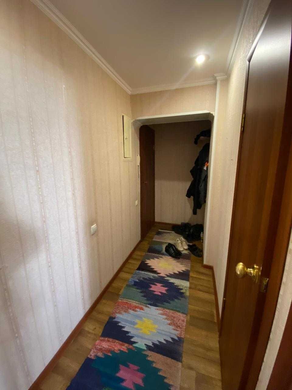 Продам 1-комн квартиру, НЕ УГОЛ, косметич ремонт, рядом РГТК, 17 школа